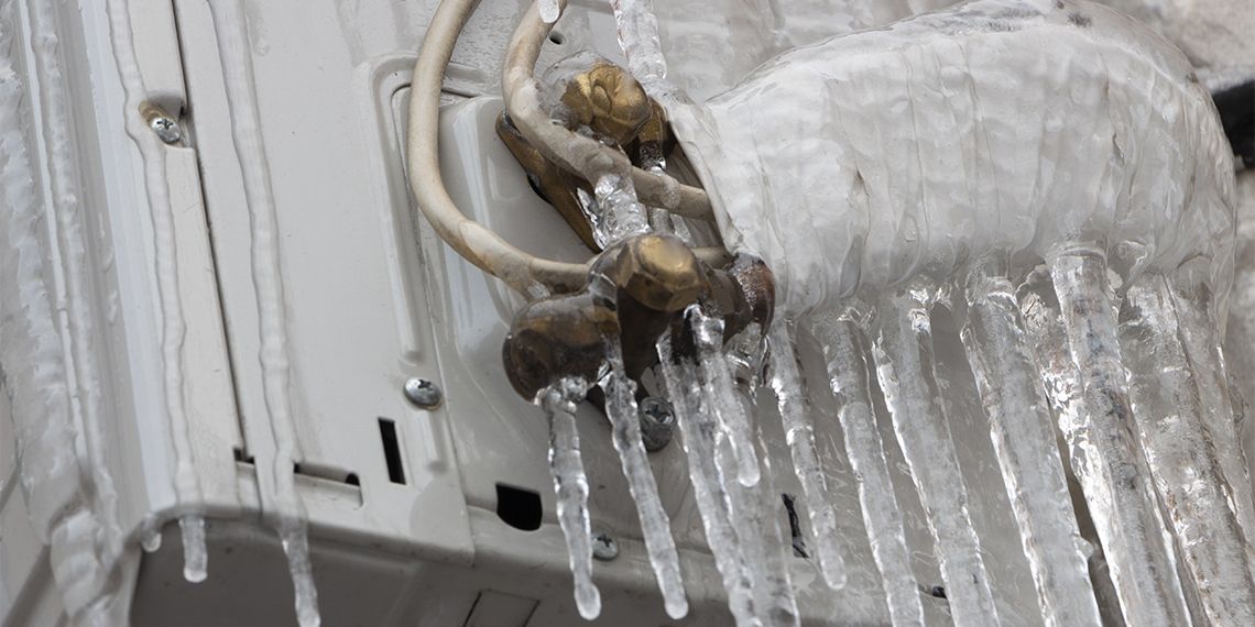 Why Does My AC Pipes Keep Freezing